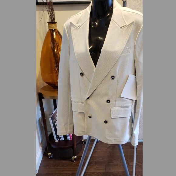 Authentic Ivory MCM Blazer- Medium - Picture 1 of 7